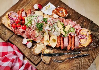 Brotzeitplatte im Goldenen Posthorn © Harry Bellach